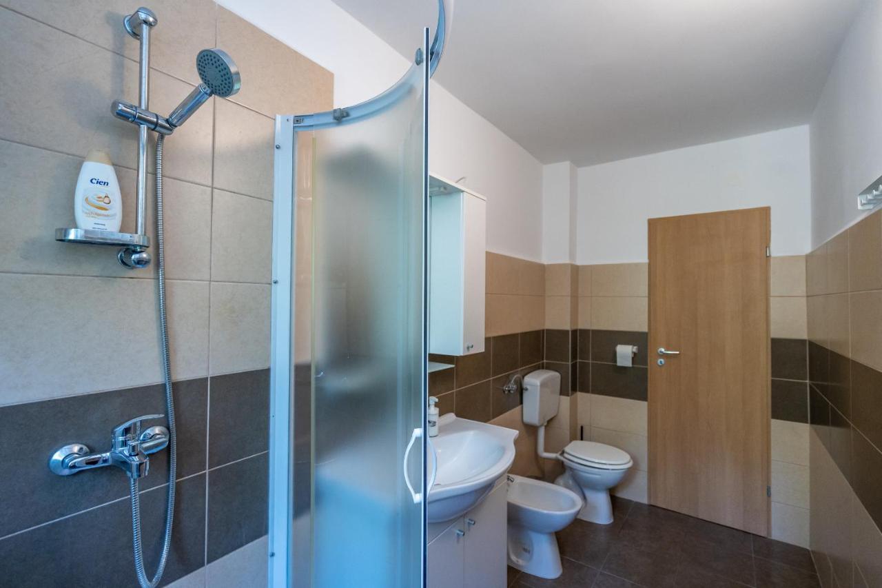 Stara Baska Apartments Exterior photo